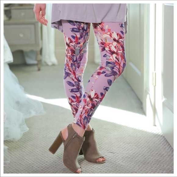 Infinity Raine Pants - Sold out New Lilac Brushed Floral legging